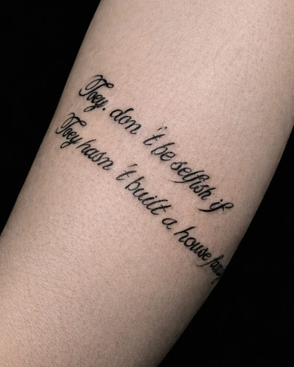 ลายสคริปต์แบบตัวเขียนโค้ง (cursive lettering)