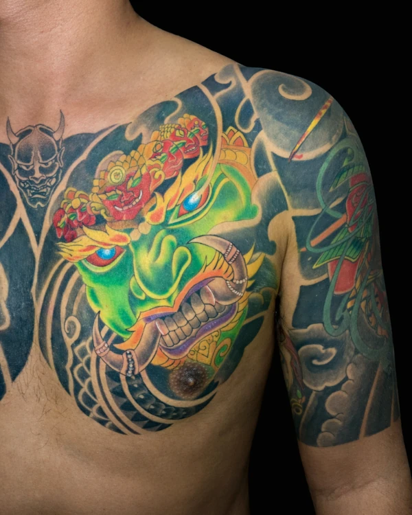 ลายสักญี่ปุ่นแบบอิเรซึมิ หน้ากากฮันย่า